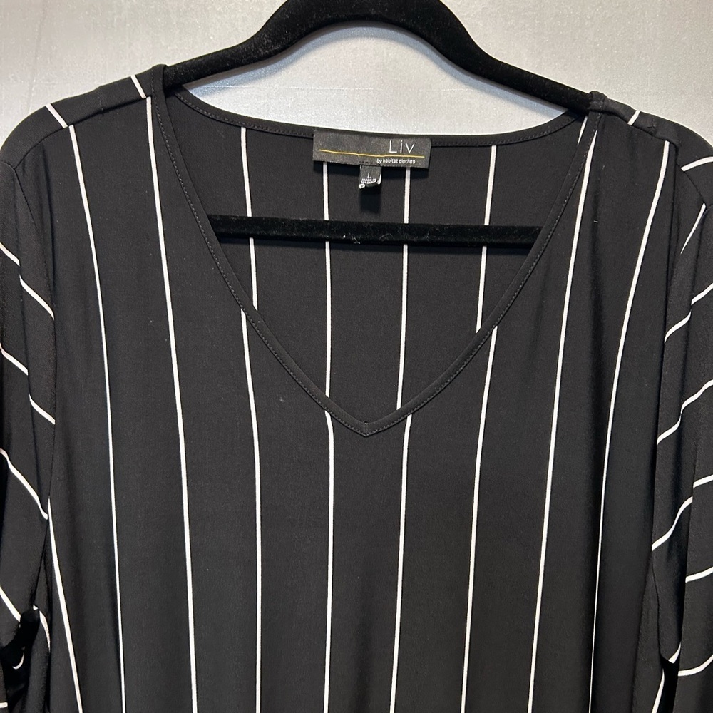Habitat Black & White Striped V-Neck Knit Tunic Top Size L Artsy Modern Boho - Picture 3 of 6